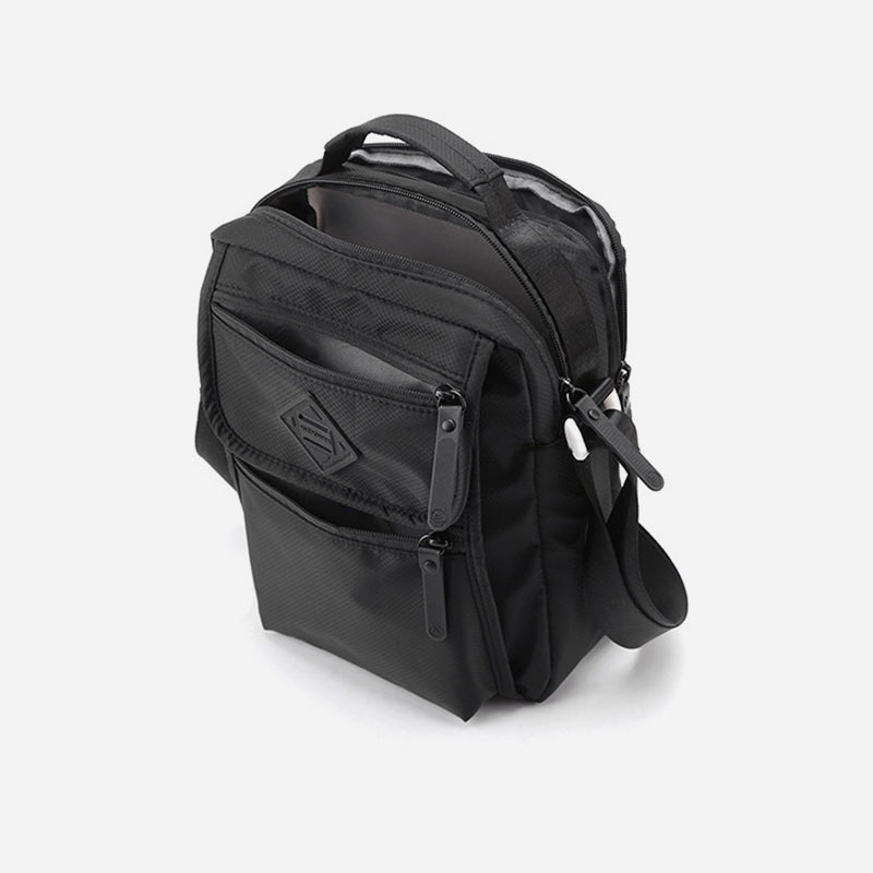 Tragbare Umhängetasche aus Nylon für Herren, minimalistische Schultertasche