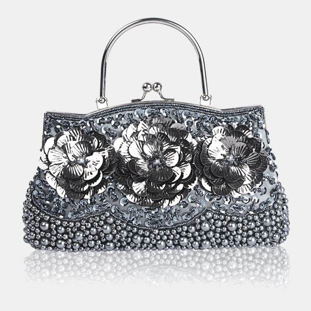 Abendtasche mit Perlen und Pailletten sowie Blumen