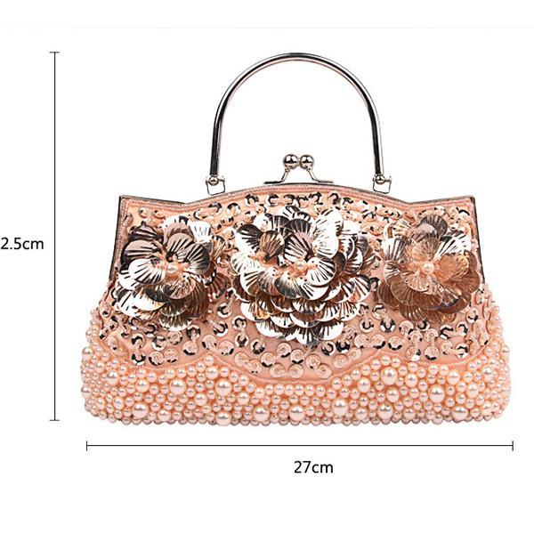 Abendtasche mit Perlen und Pailletten sowie Blumen