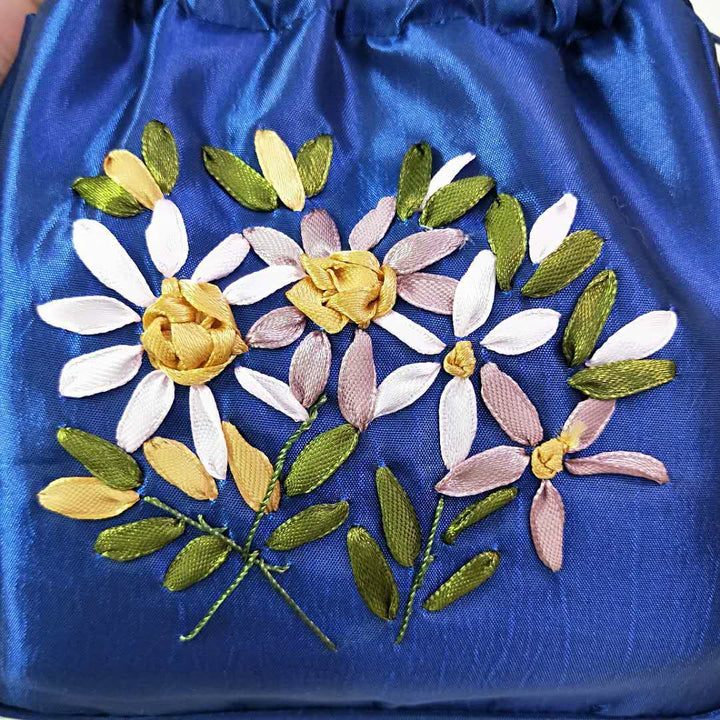 Clutch mit Blumenmuster und Kordelzug, Beuteltasche, Handtasche, Partytasche