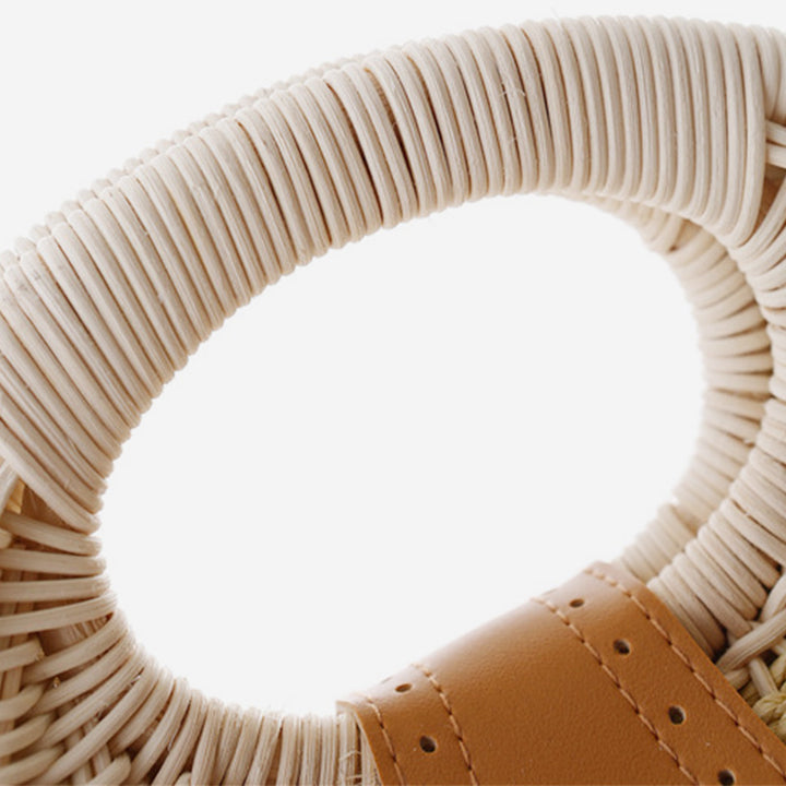 Lässige, runde Rattan-Handtasche