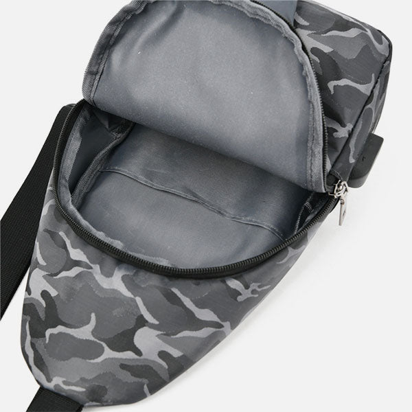 Wasserdichte, großvolumige Sling Bag Umhängetasche