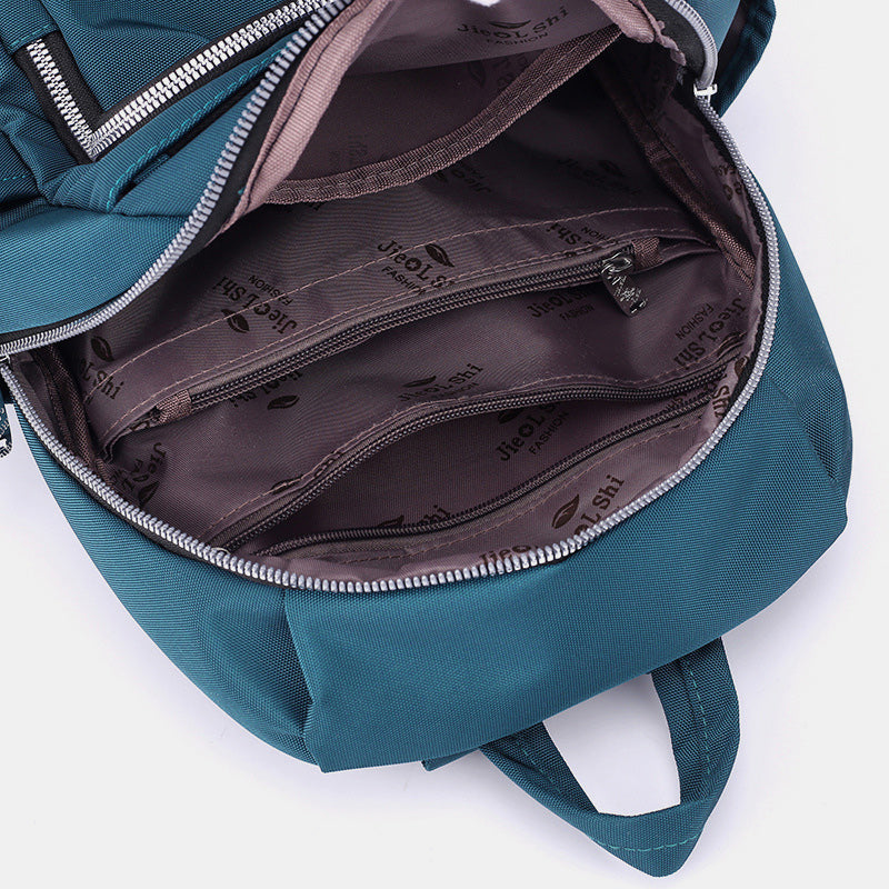 Wasserdichter Rucksack mit großem Fassungsvermögen und mehreren Taschen 