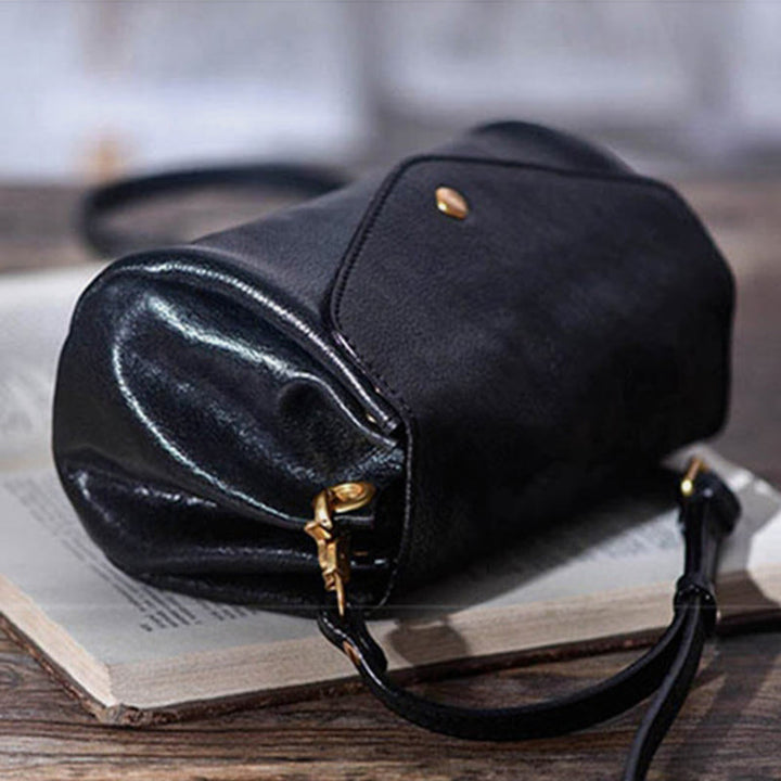 Umhängetasche für Damen, leichte Tasche aus weichem Leder mit mehreren Fächern