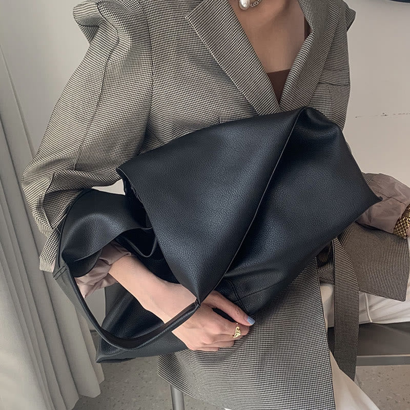 Große Tragetasche aus weichem Leder mit einzelner Schulter für Damen im Business-Stil