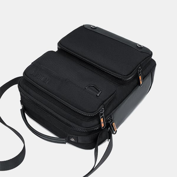 Leichte Umhängetasche mit mehreren Taschen