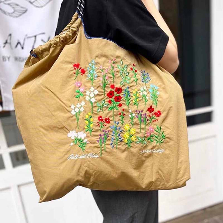 Handtasche mit Blumenstickerei, schwere Umhängetasche aus Nylon mit Kordelzug für Damen