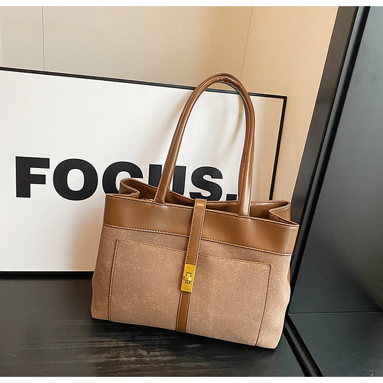 Frosted Commuter Tote Minimalistische Unterarmtasche aus einfarbigem Leder
