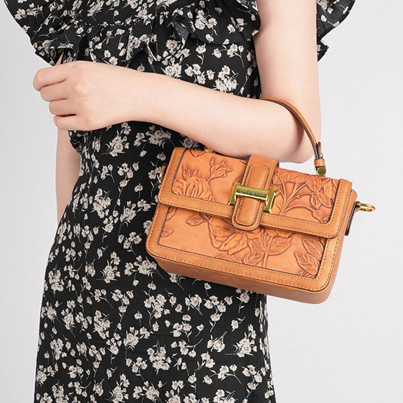 Quadratische Tasche mit Blumenmuster für Pendler, Clamshell-Handtasche aus Leder