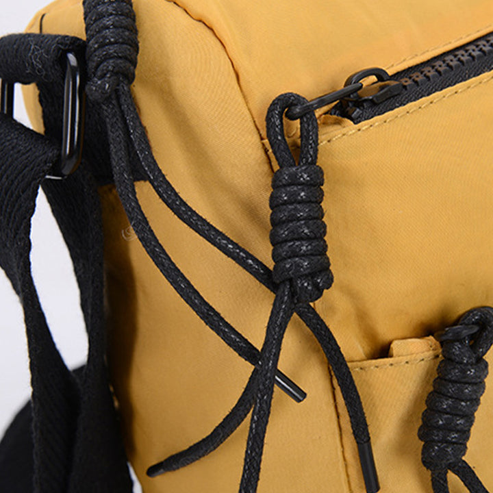 Leichte Unterarm-Umhängetasche aus weichem Nylon für Damen