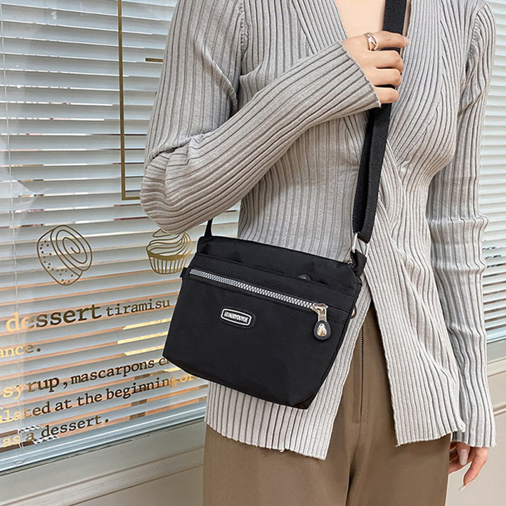 Schlanke Umhängetasche für Damen, minimalistische, wasserdichte Schultertasche aus Nylon