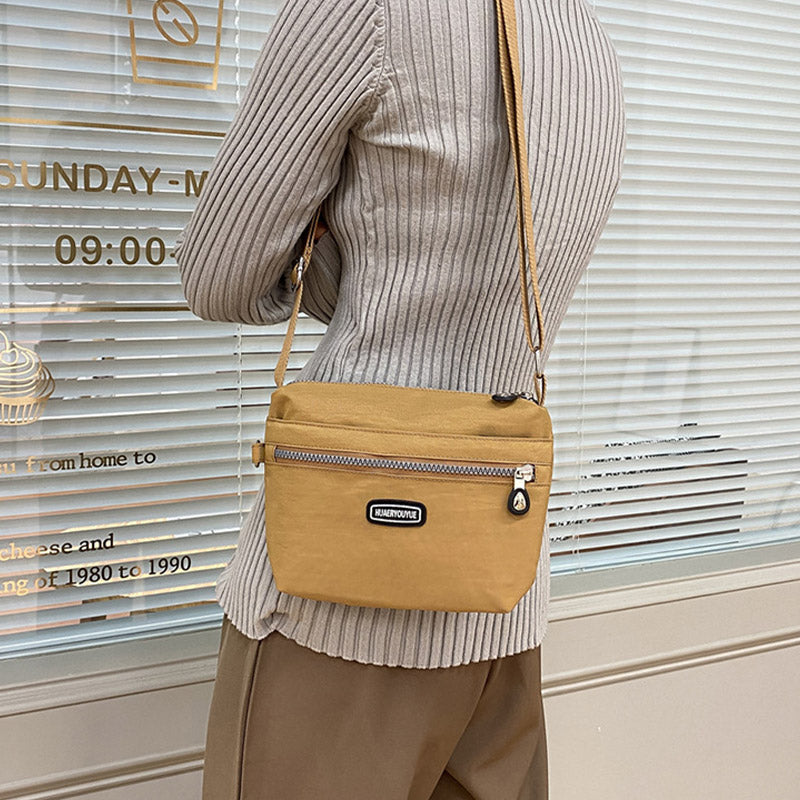 Schlanke Umhängetasche für Damen, minimalistische, wasserdichte Schultertasche aus Nylon