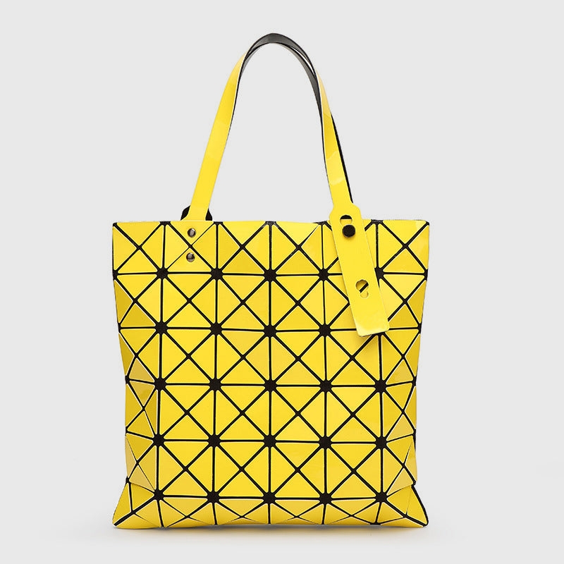 Geometrische Diamant-Umhängetasche, minimalistische, einfarbige Damenhandtasche - image 15