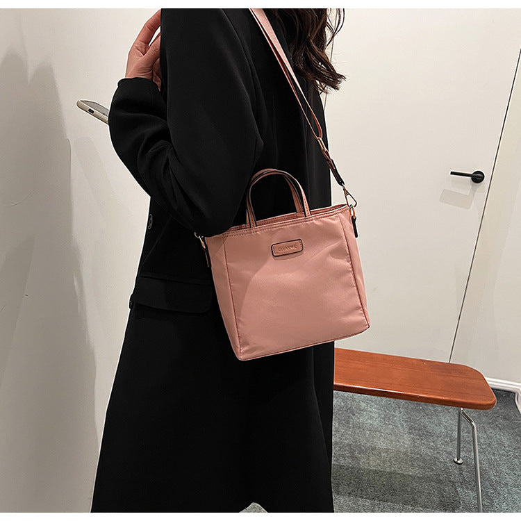 Mini-Tragetasche für Damen, leichte Umhängetasche mit mehreren Fächern