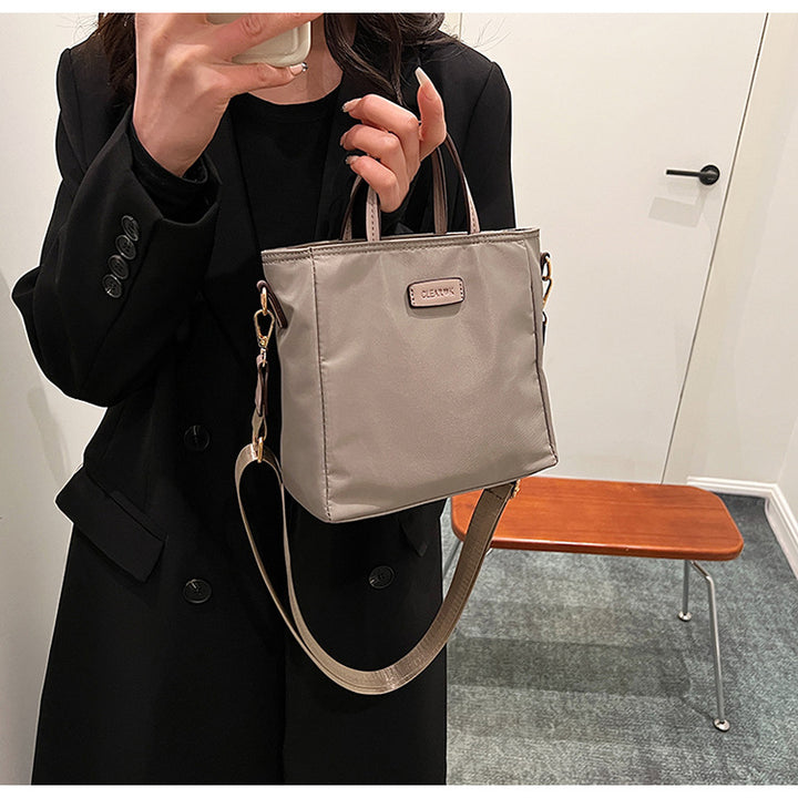 Mini-Tragetasche für Damen, leichte Umhängetasche mit mehreren Fächern