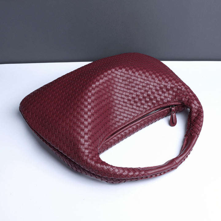 Halbmondförmige Unterarmtasche für Frauen, gewebte minimalistische Schultertasche