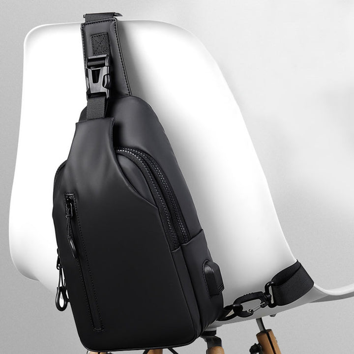 Mehrzweck-Slingbag, wasserdicht, Brusttasche für Herren mit USB-Ladegerät 