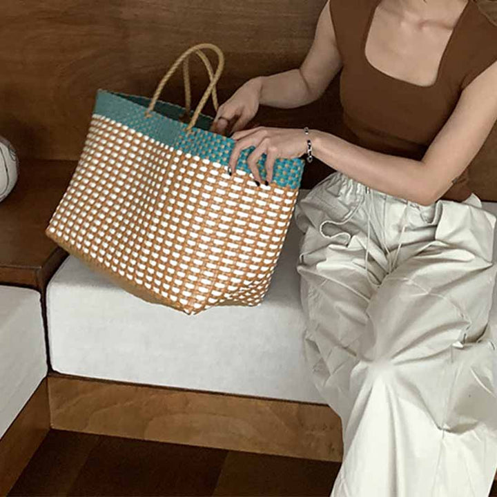 Große Tragetasche für Damen, farblich passende Strandtasche aus Stroh