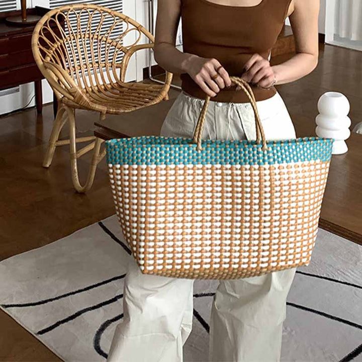 Große Tragetasche für Damen, farblich passende Strandtasche aus Stroh