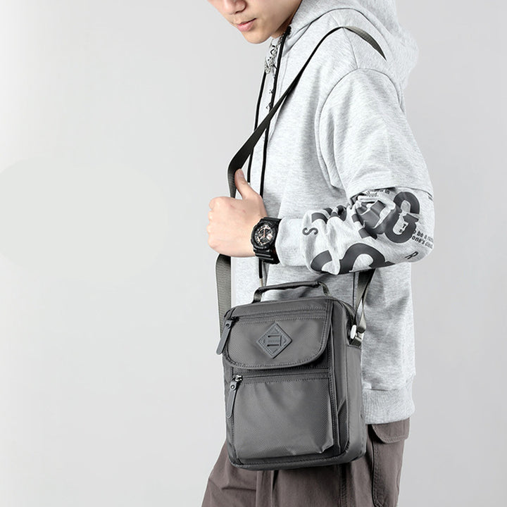 Tragbare Umhängetasche aus Nylon für Herren, minimalistische Schultertasche