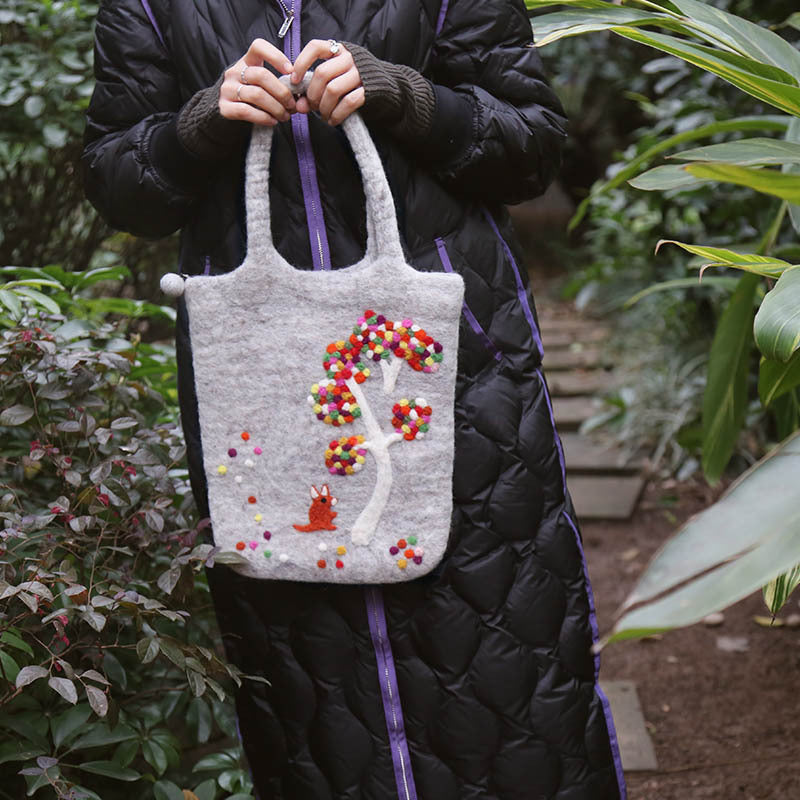 Bunte Tote mit Punktdekor aus weichem Wollfilz für Damen