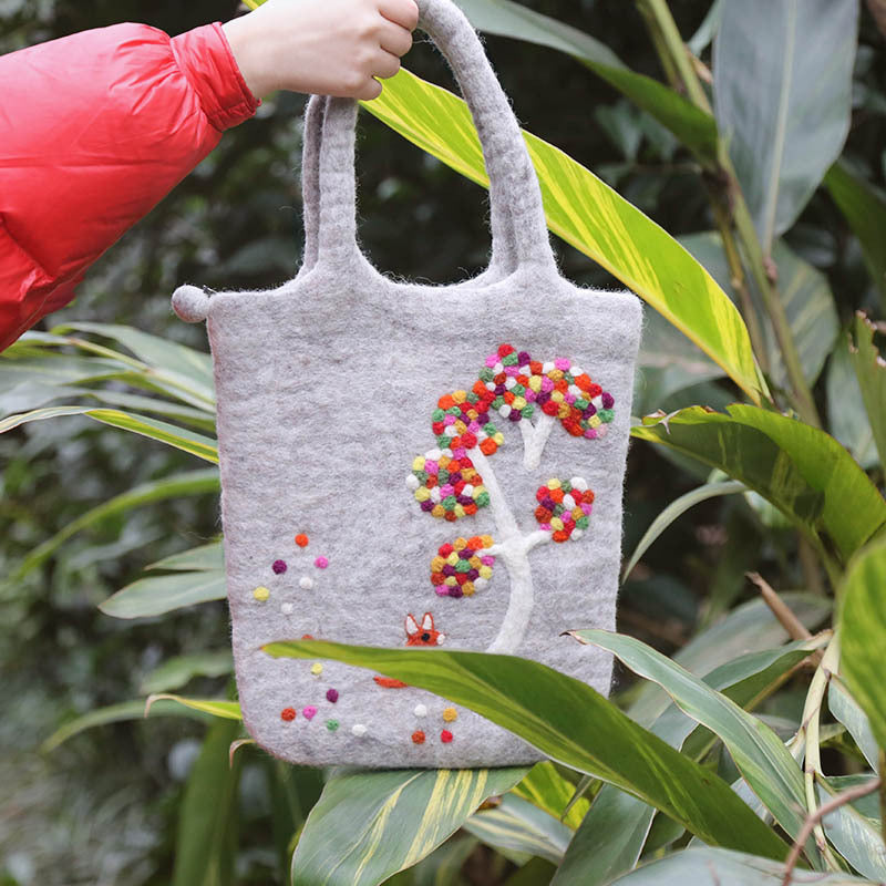 Bunte Tote mit Punktdekor aus weichem Wollfilz für Damen