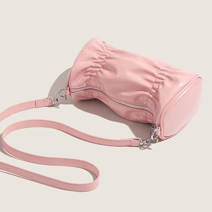 Horizontale, plissierte Umhängetasche aus einfarbigem Leder für Damen