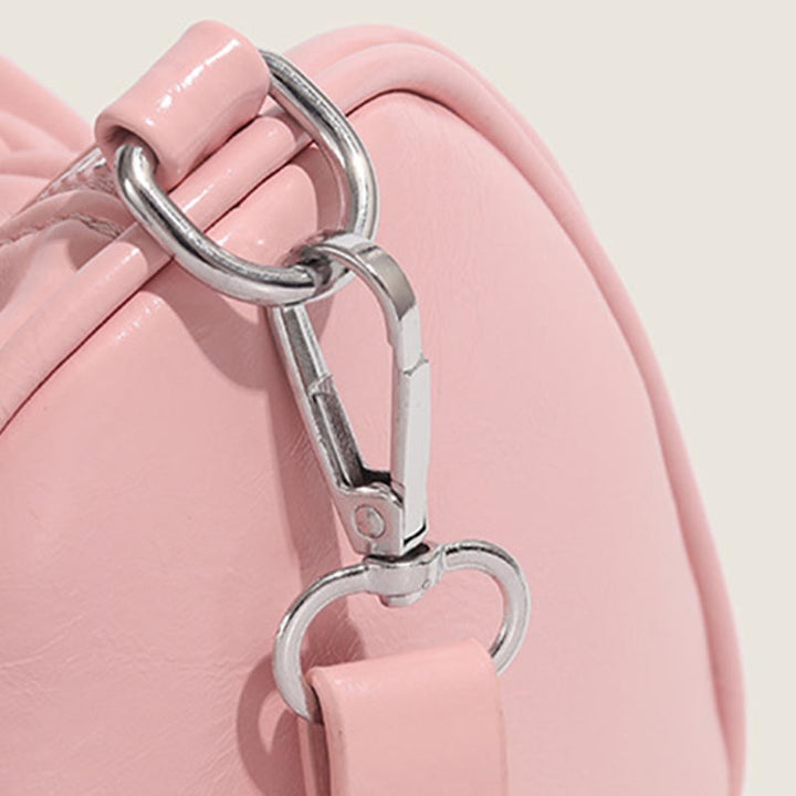 Horizontale, plissierte Umhängetasche aus einfarbigem Leder für Damen