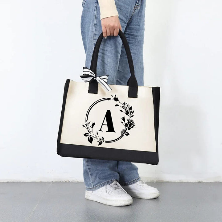 Personalisierte Einkaufstasche aus Canvas mit Blumenmuster und Initialen