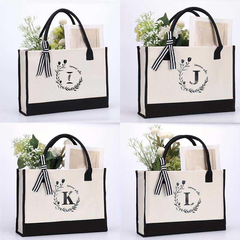 Personalisierte Einkaufstasche aus Canvas mit Blumenmuster und Initialen