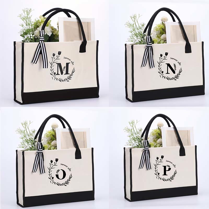 Personalisierte Einkaufstasche aus Canvas mit Blumenmuster und Initialen