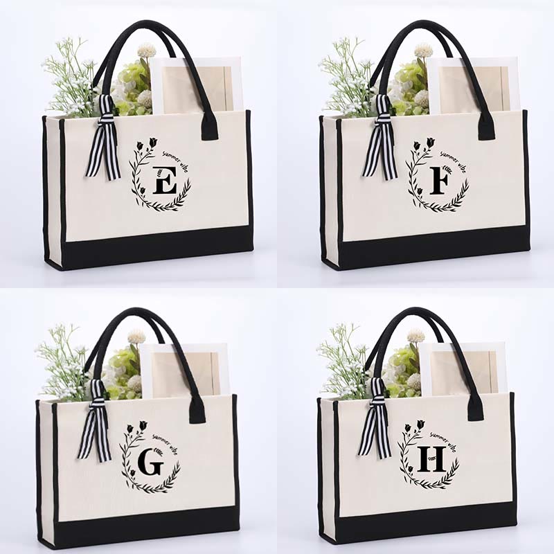 Personalisierte Einkaufstasche aus Canvas mit Blumenmuster und Initialen