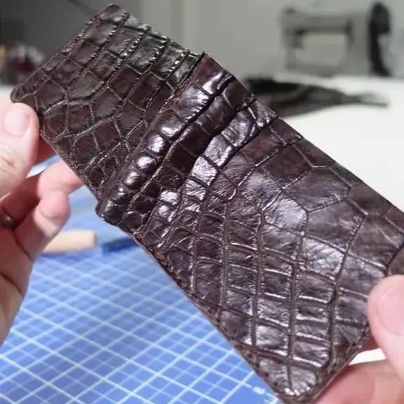 Handgefertigte Geldbörse aus echtem Leder mit Alligatormuster für Damen und Herren
