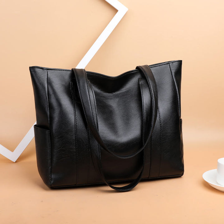 Große Tragetasche aus weichem Leder für Damen