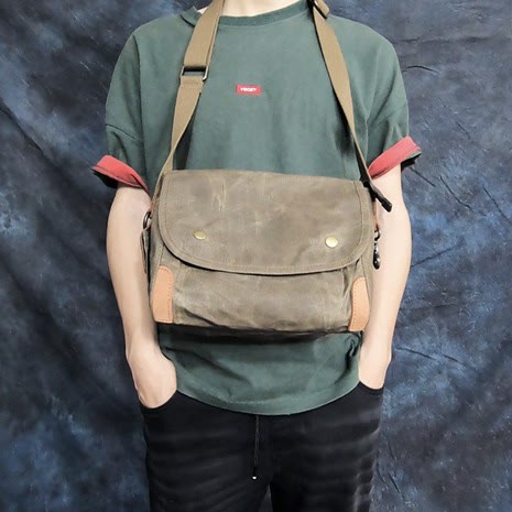 Retro-Umhängetasche für Männer, wasserdichte Commutor Canvas Messenger Geldbörse