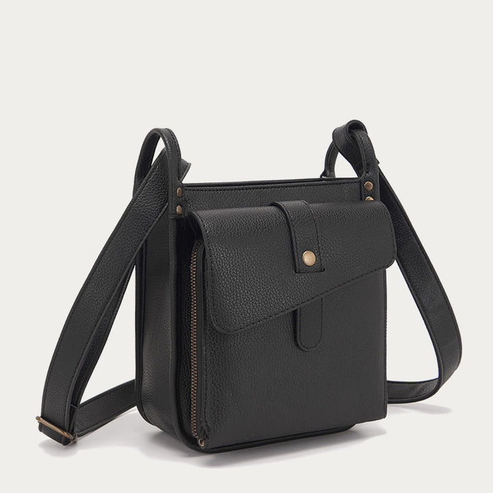 Kleine Umhängetasche aus weichem, gekrispeltem veganen Leder im Vintage-Stil mit mehreren Taschen