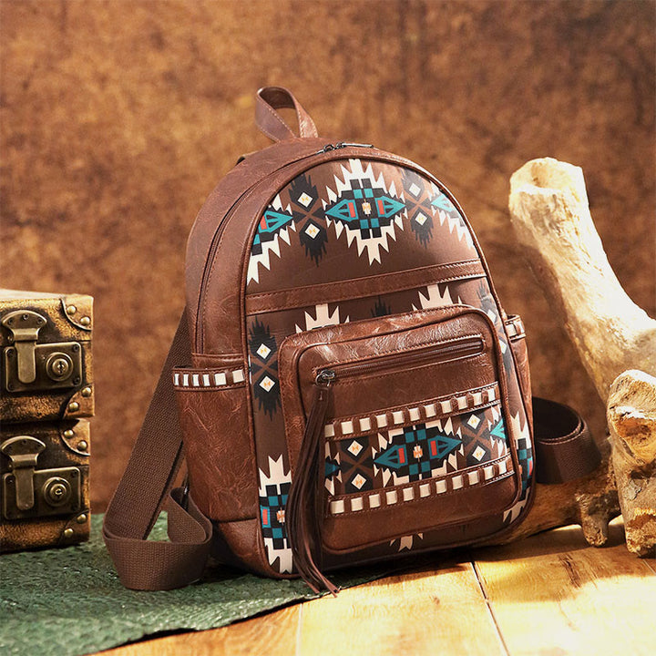 Kleiner Rucksack aus veganem Leder für Damen, Boho-Rucksack mit Quaste, Reise-Tagesrucksack