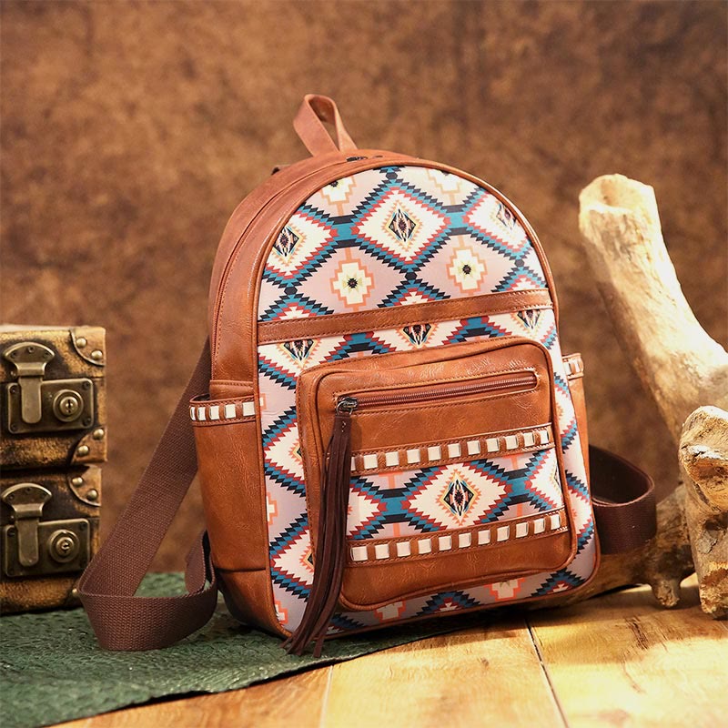 Kleiner Rucksack aus veganem Leder für Damen, Boho-Rucksack mit Quaste, Reise-Tagesrucksack