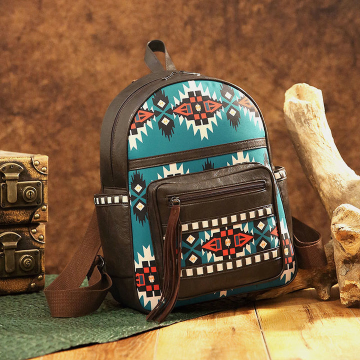 Kleiner Rucksack aus veganem Leder für Damen, Boho-Rucksack mit Quaste, Reise-Tagesrucksack