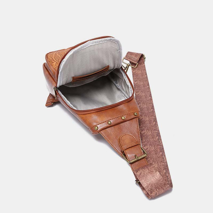 Schultertasche aus Kunstleder mit Nieten im Retro-Stil mit graviertem Muster