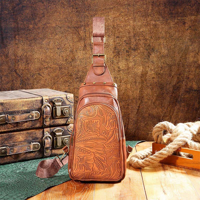 Schultertasche aus Kunstleder mit Nieten im Retro-Stil mit graviertem Muster