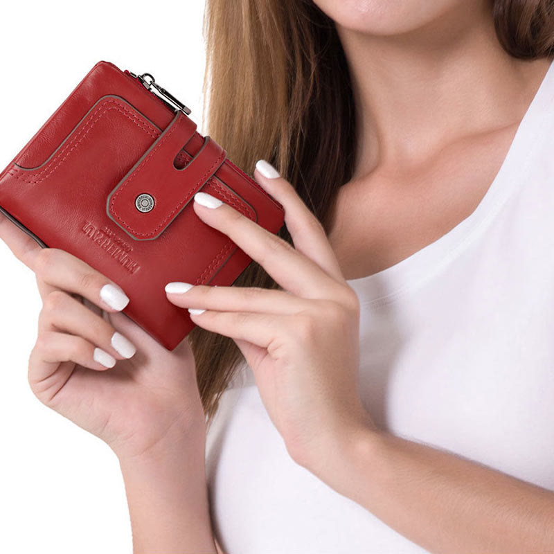 Dreifach gefaltete kleine Brieftasche aus echtem Leder mit RFID-Blockierung und Kette