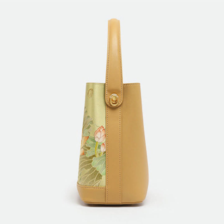 Elegante Handtasche aus Maulbeerseide mit Lotusstickerei, Leder 