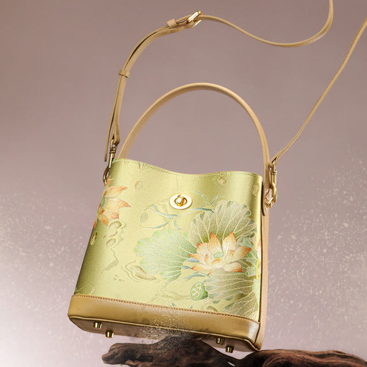 Elegante Handtasche aus Maulbeerseide mit Lotusstickerei, Leder 