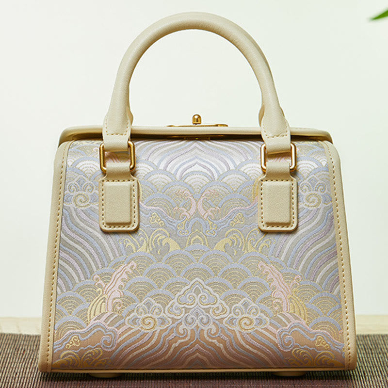 Kleine quadratische Tasche aus echtem Leder mit Stickerei
