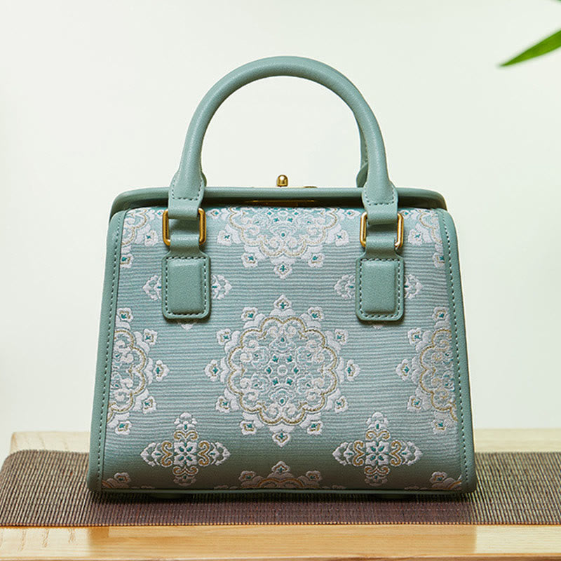 Kleine quadratische Tasche aus echtem Leder mit Stickerei