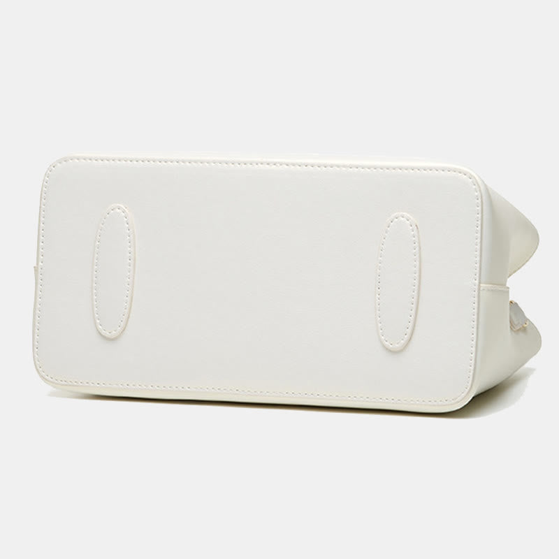 Handtasche aus perlmuttfarbenem, weißem Leder mit Lotusstickerei
