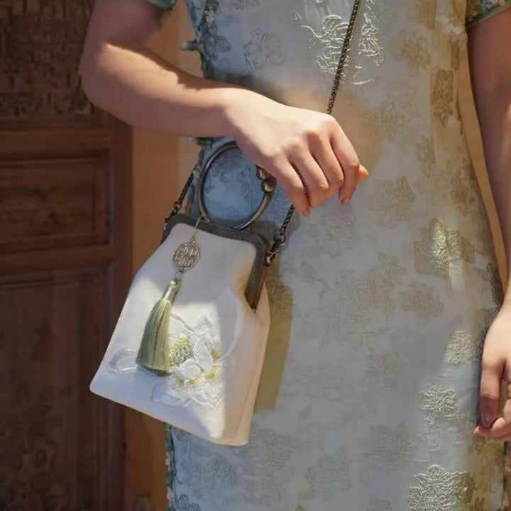 Abendtasche mit Lotus-Stickerei, Quaste und Kussverschluss, für Partys, mit Henkel