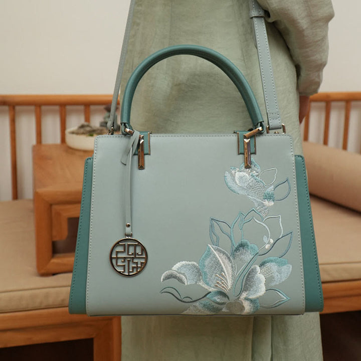 Handtasche aus echtem Leder mit Magnolienblumen-Stickerei