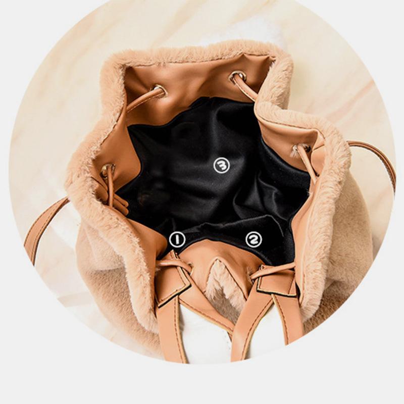 Süße, diagonale Plüschtasche mit großem Fassungsvermögen